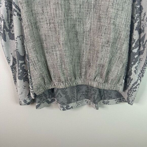 Akemi + Kin Gray Embroidered Sleeveless Mixed Media Blouse Gray Women's Size XL - Picture 3 of 10